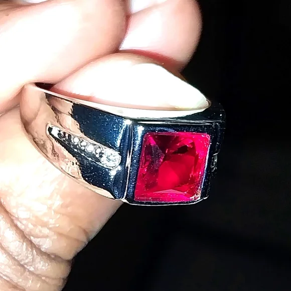 Elegant Men's Silver Ring with Red Gemstone Sz 11